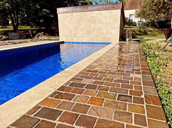 Piscine personnalisée Cher